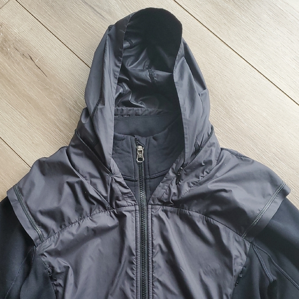 Lululemon Snug Sprinter Jacket Size 8 - Picture 6 of 16